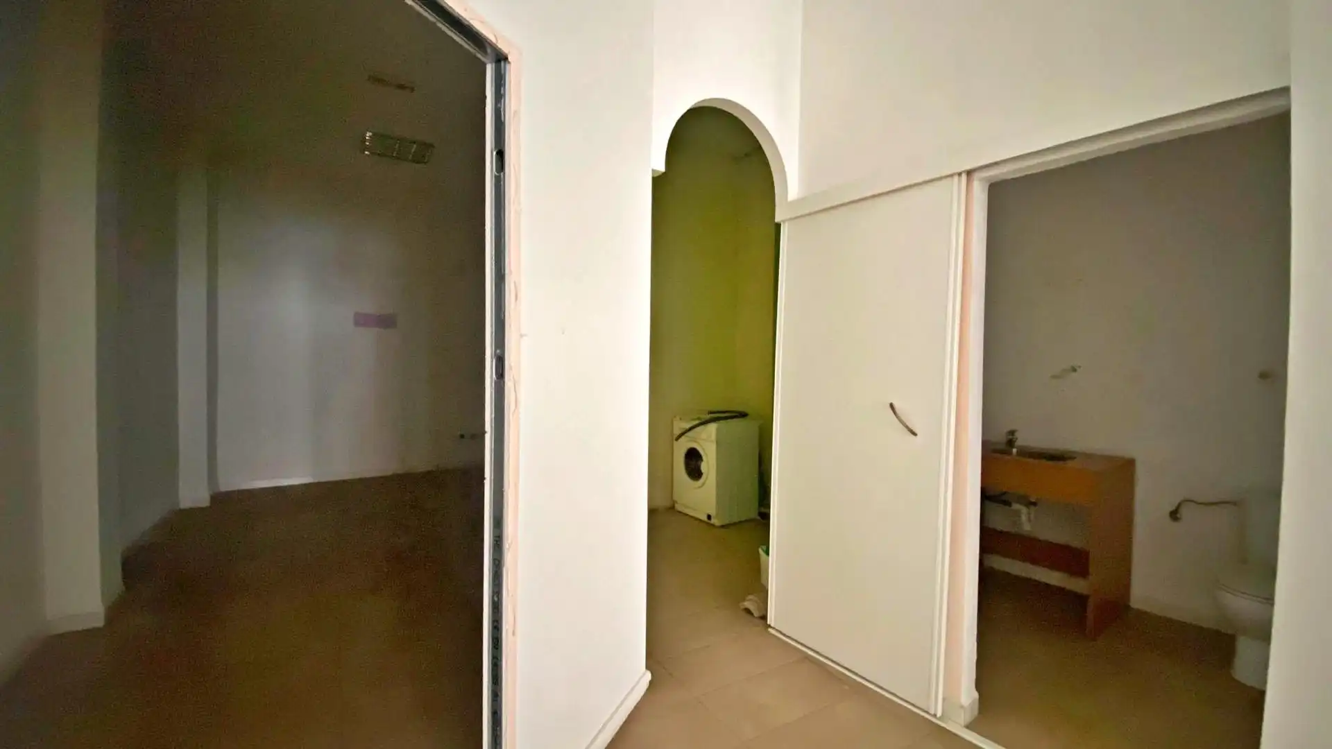 Business premises for sale in Avenida de Santa Eulalia, imagen 4