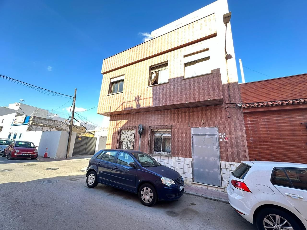 Exterior view of House or chalet for sale in La Línea de la Concepción  with Terrace