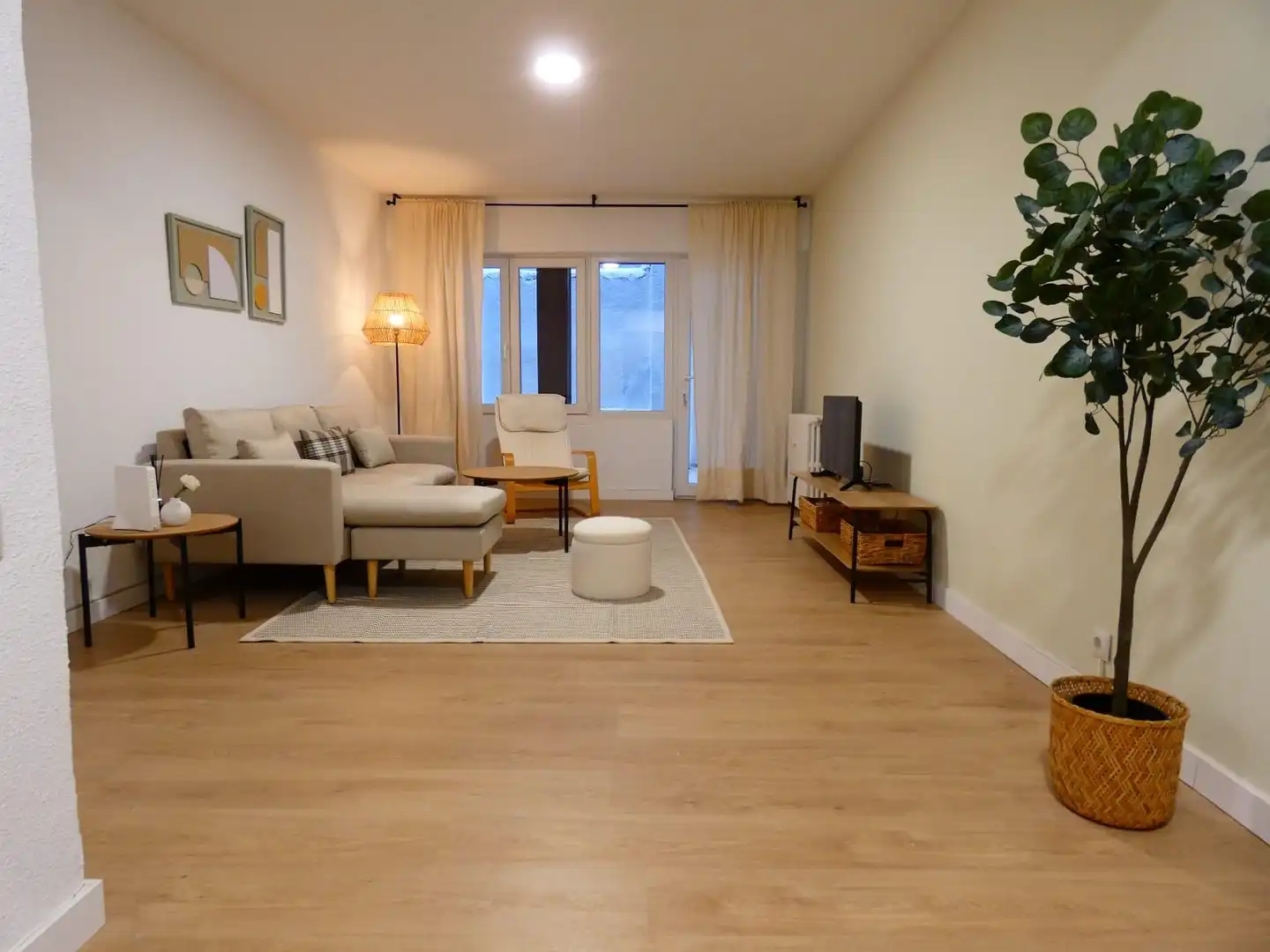 Zimmer in Calle de Eduardo Marquina, 14, Centro