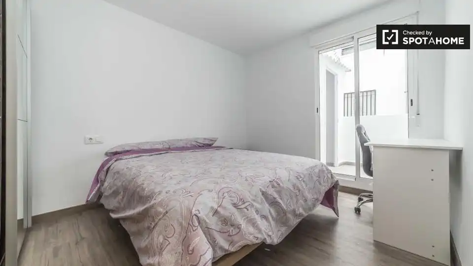 Habitación en Trinitat