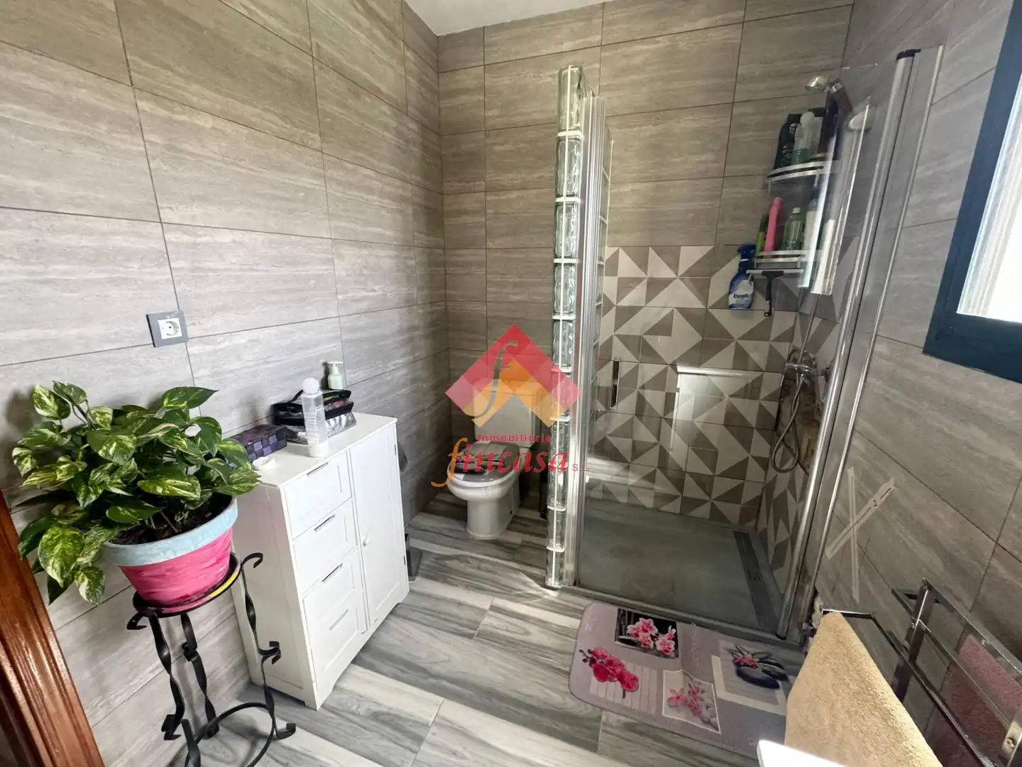 Bathroom of Houses for sale in Ronda  with Terrace, Swimming Pool and Furnished