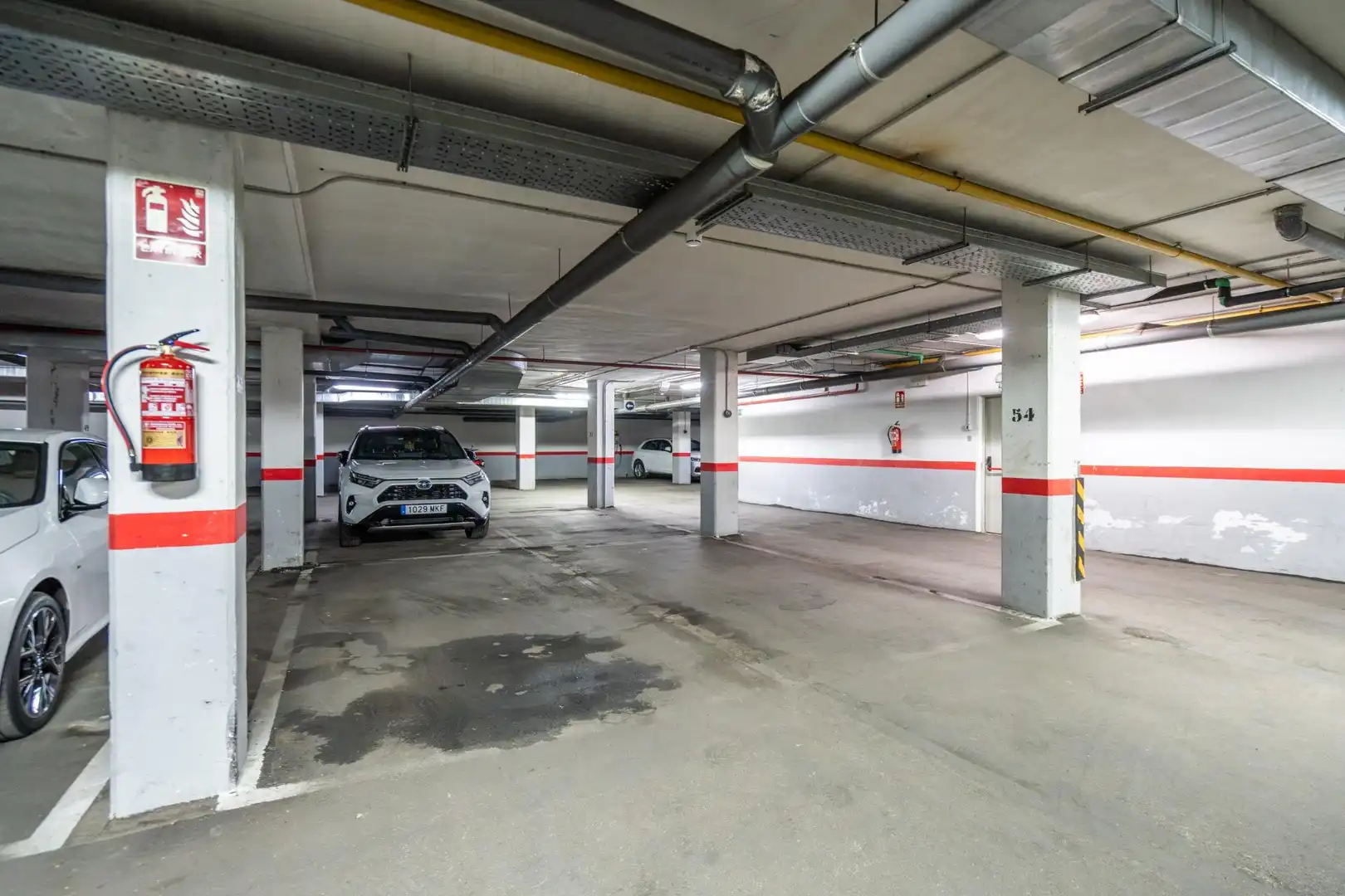 Parking de Planta baja en venta en Las Rozas de Madrid con Aire acondicionado, Calefacción y Jardín privado