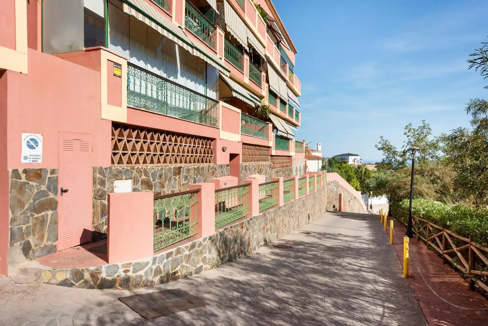 Flat for rent in Calle Calle Mirlos, Torreblanca del Sol