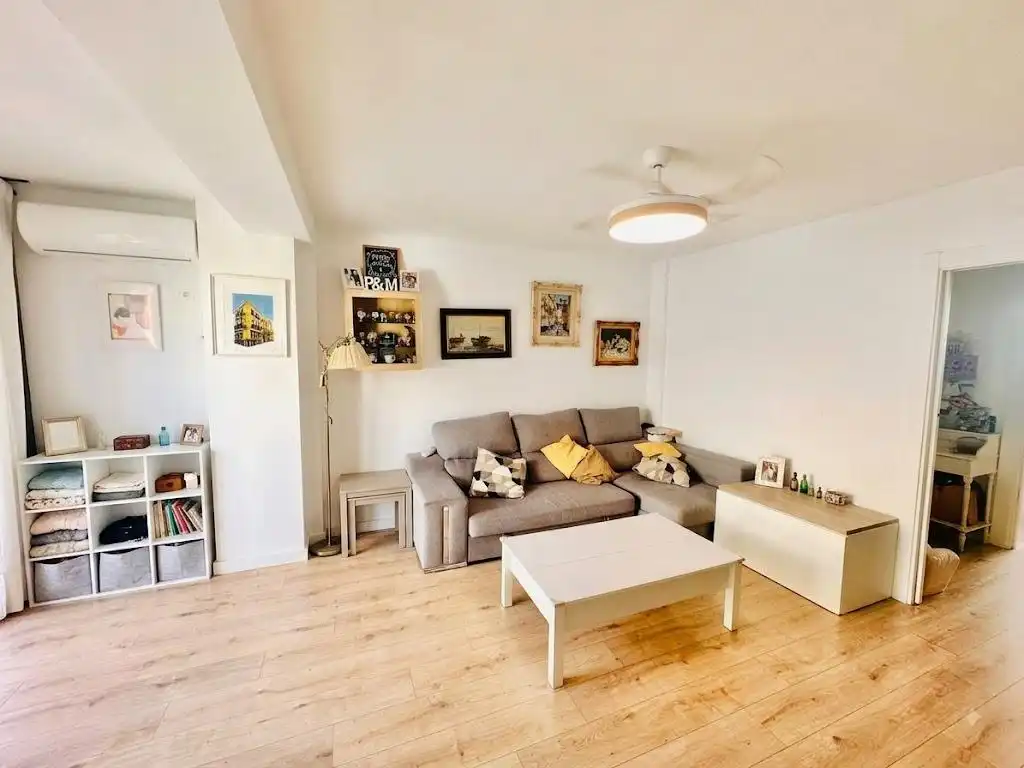 Sala de estar de Piso en venta en Málaga con Aire acondicionado, Jardín privado y Parquet