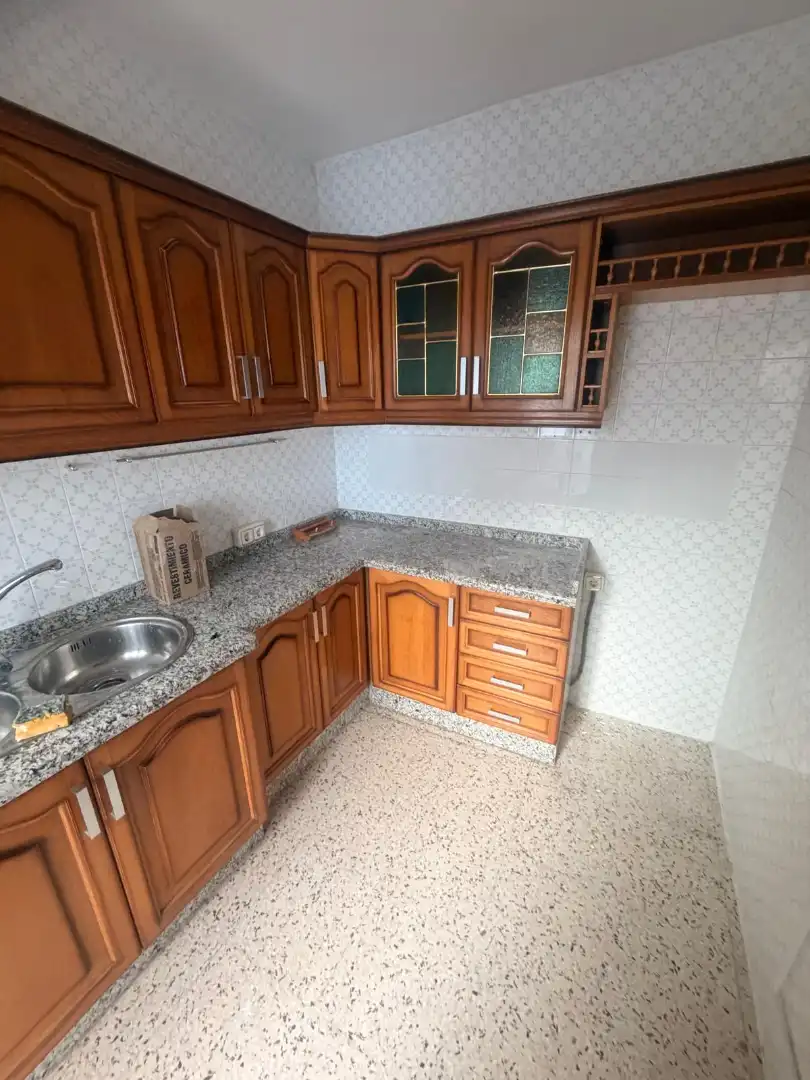 Kitchen of Flat for rent in Benalúa, Granada
