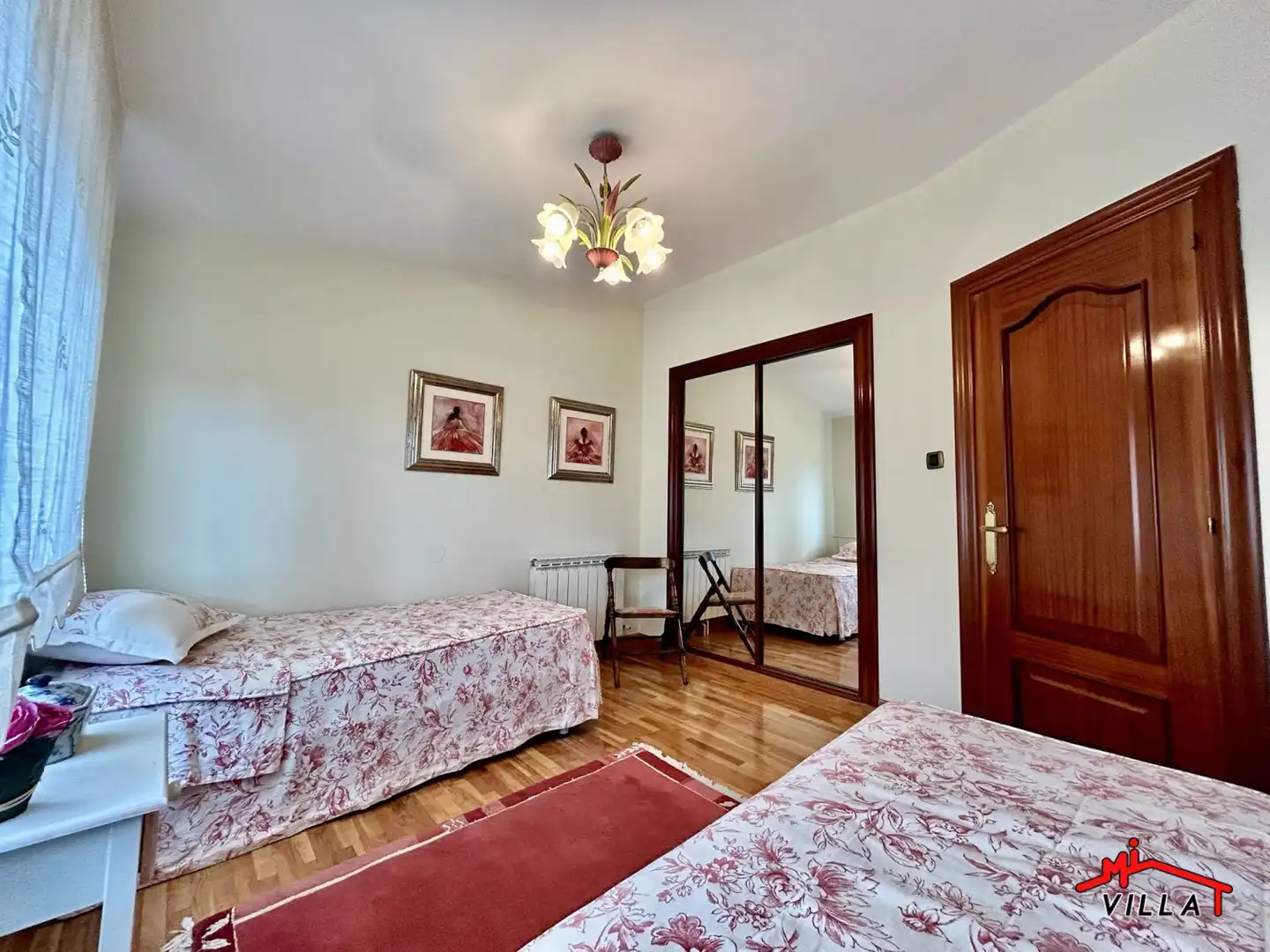 Schlafzimmer von Haus oder Chalet zum Verkauf in Laredo mit Heizung und Terrasse