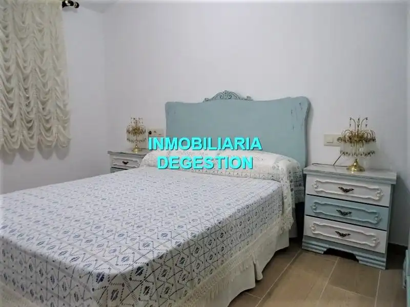 Schlafzimmer von Einfamilien-Reihenhaus zum Verkauf in Lupión mit Klimaanlage, Terrasse und Möbliert