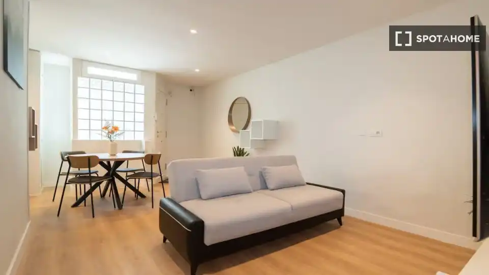 Sala de estar de Piso de alquiler en Barcelona con Aire acondicionado, Calefacción y Amueblado