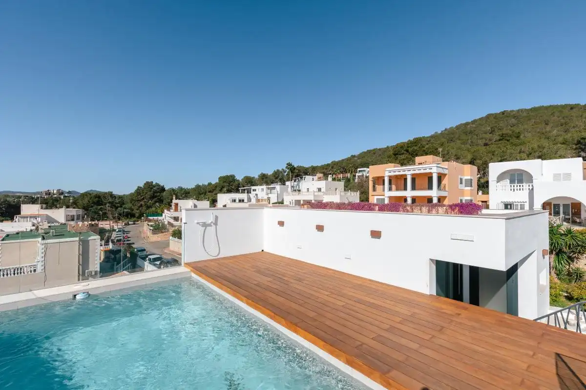 Piscina de Casa o chalet en venta en Santa Eulària des Riu con Aire acondicionado, Calefacción y Jardín privado