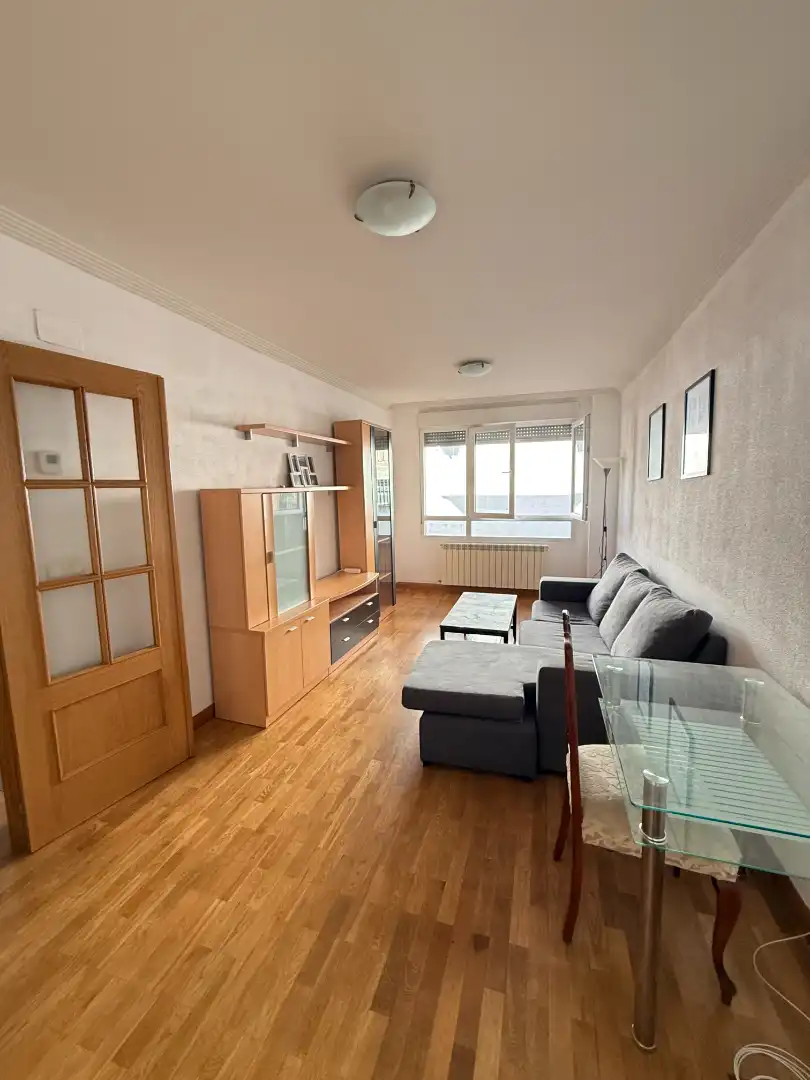 Sala de estar de Piso en venta en Palencia con Calefacción, Parquet y Trastero