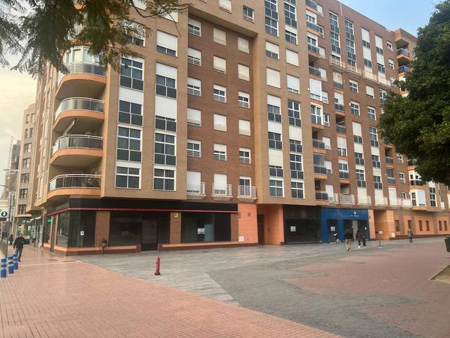 Local comercial en Alquiler en Calle angel bruna  en  cartagena en Casco Antiguo