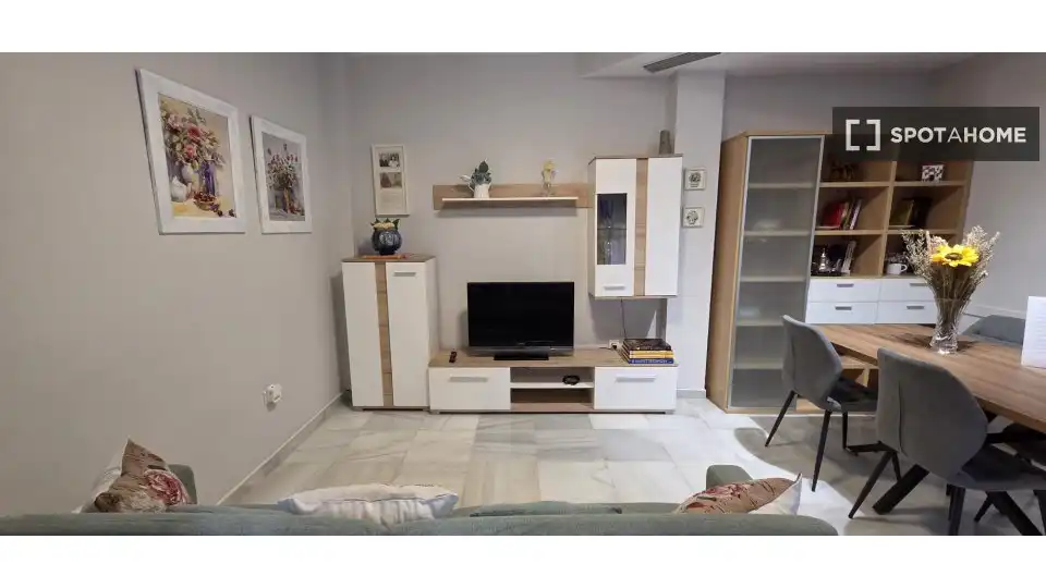Sala d'estar de Apartament per a compartir en Sevilla amb Aire condicionat, Terrassa i Moblat