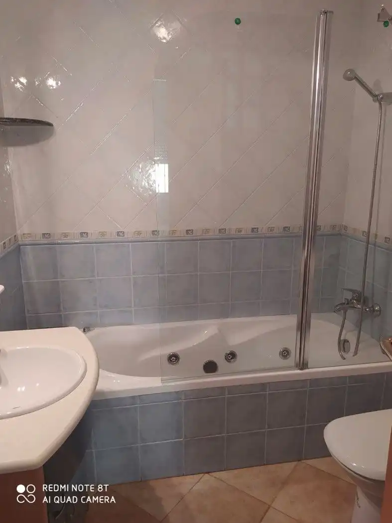 Baño de Casa o chalet en venta en El Real de Gandia con Aire acondicionado, Trastero y Piscina