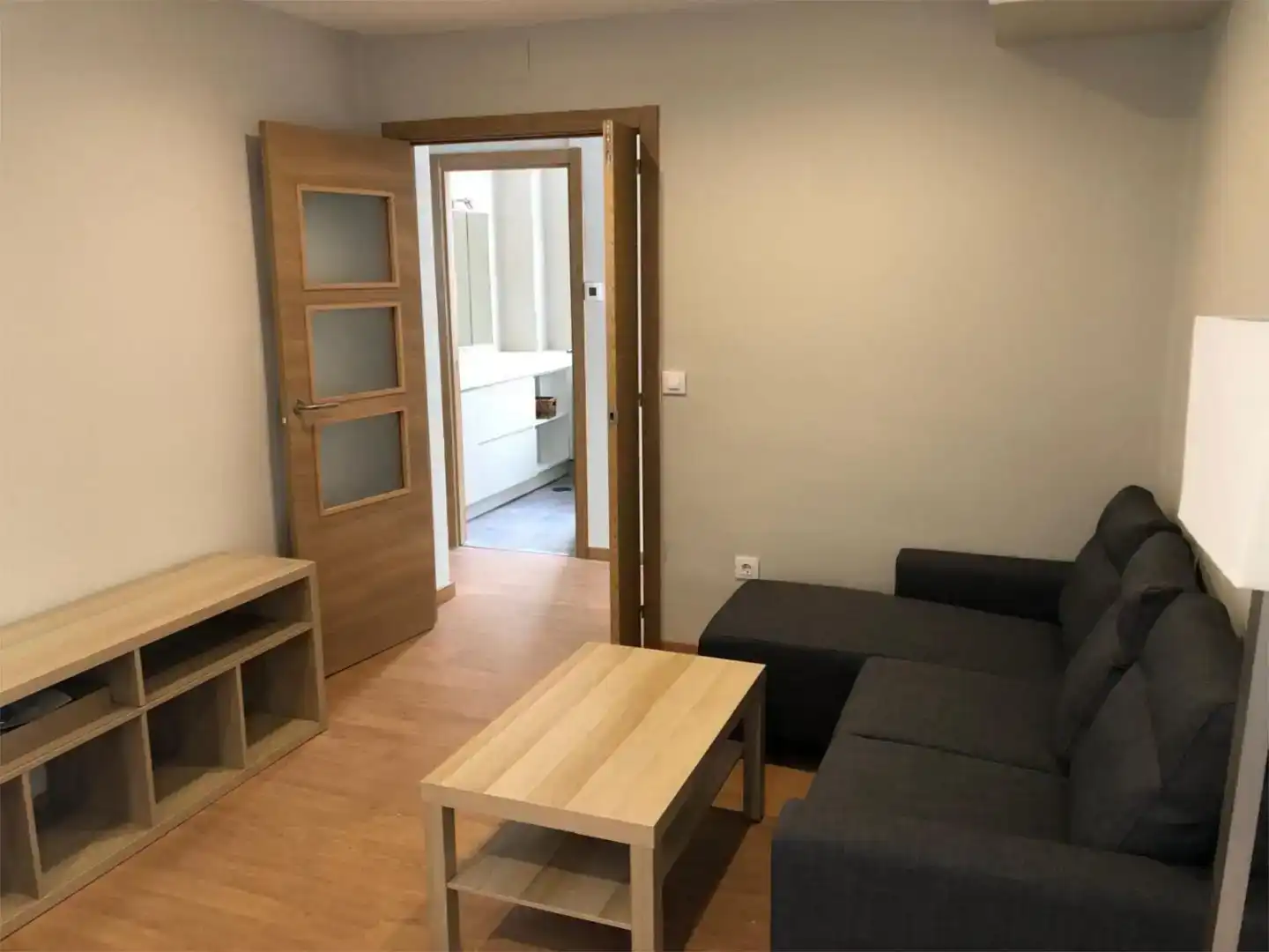 Wohnzimmer von Dachboden zur Miete in  Madrid Capital mit Balkon