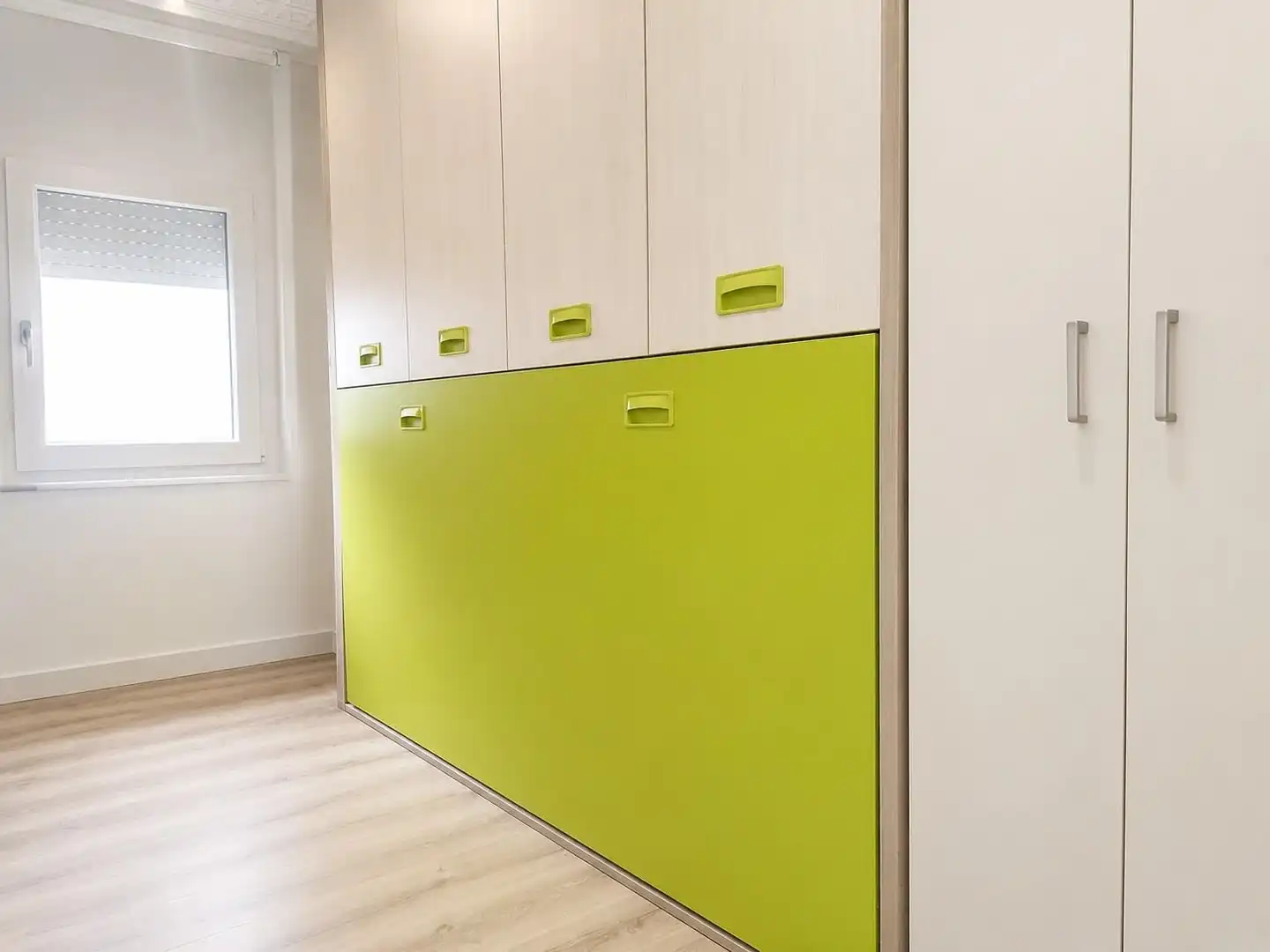 Flat for sale in Valencia  with Air Conditioner and Heating