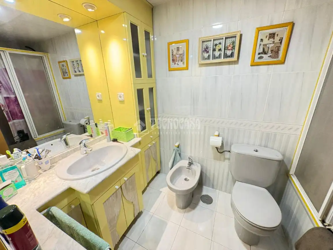 Baño de Piso en venta en Madrid con Aire acondicionado y Calefacción