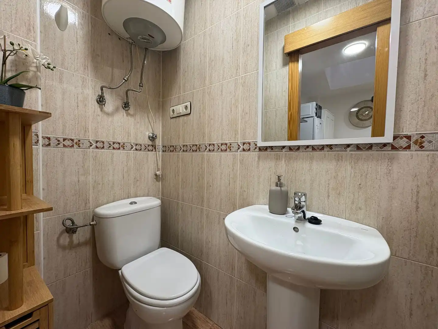 Bathroom of Study for sale in Murcia  with Storage room, Furnished and Washing machine