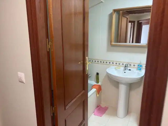 Badezimmer von Wohnungen zum Verkauf in Vegadeo mit Heizung, Parkett und Abstellraum