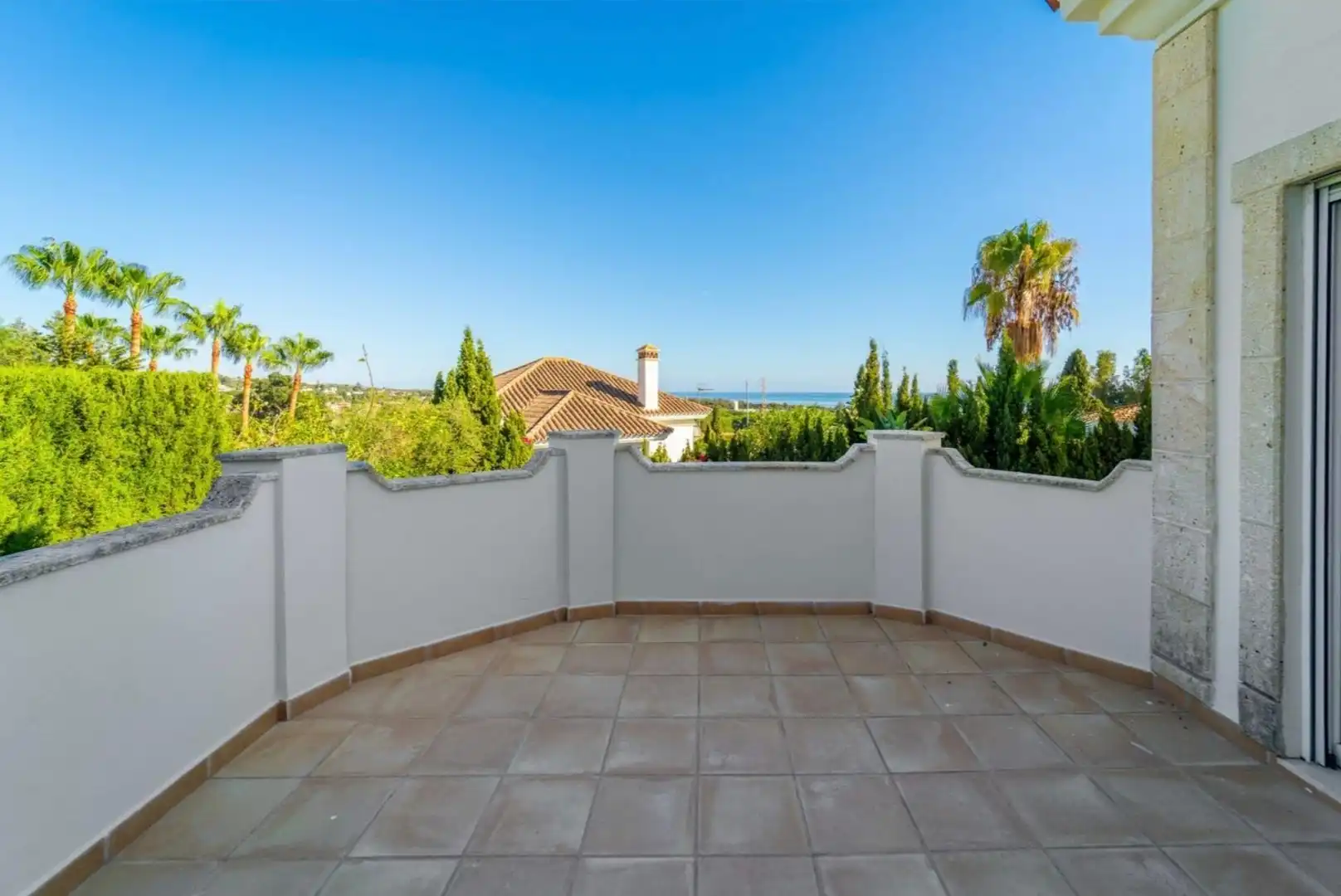 Terraza de Casa o chalet en venta en Marbella con Aire acondicionado, Calefacción y Jardín privado