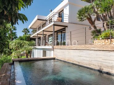 Villa avec balcon à vendre à Mascarat