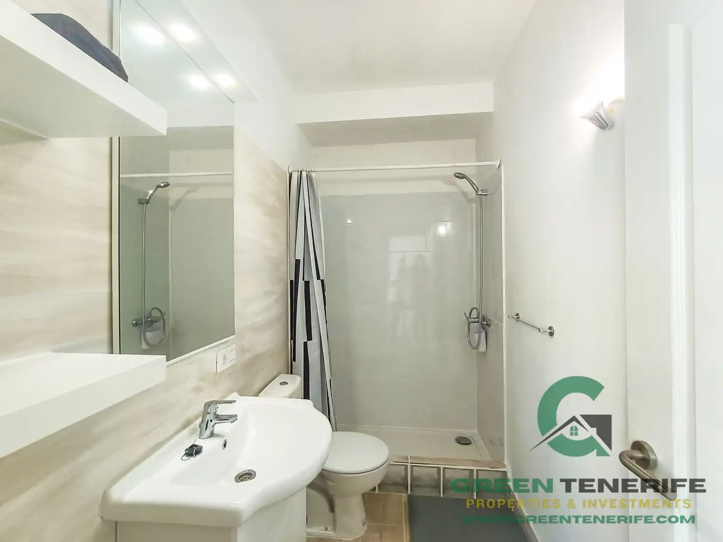 Bathroom of Flat for rent in Guía de Isora  with Terrace and Furnished