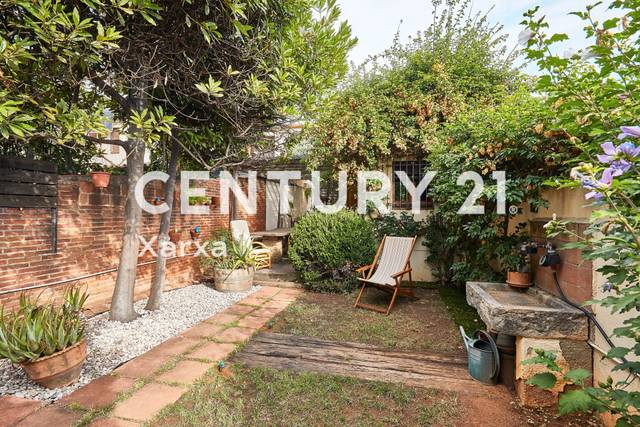 Casa adosada en Venta en Horta