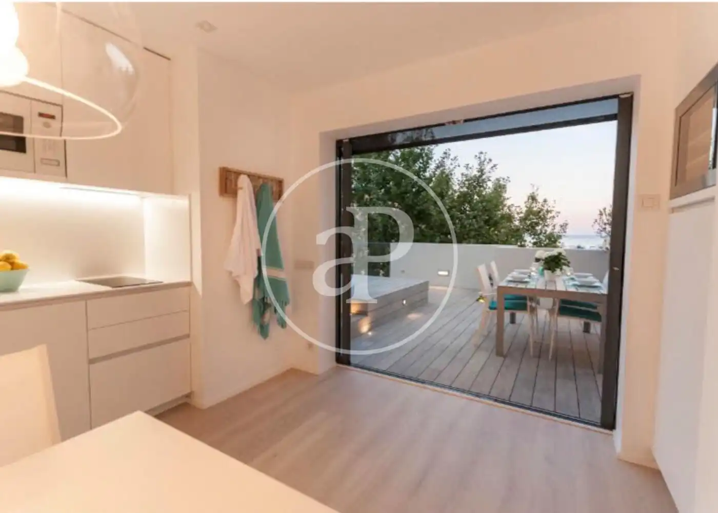 Attico con terrazza in affitto a Carrer del Marquès de la Sènia, imagen 3