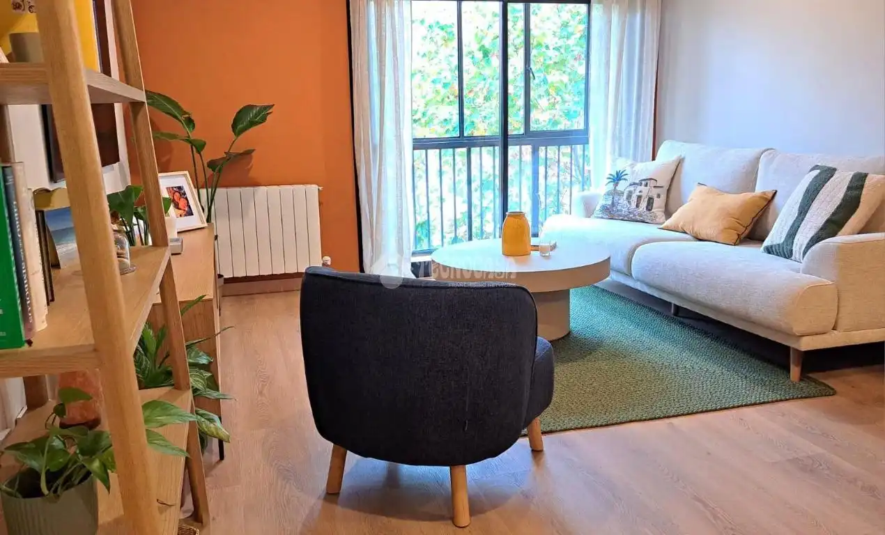 Sala d'estar de Pis en venda en Madrid amb Aire condicionat, Terrassa i Balcó