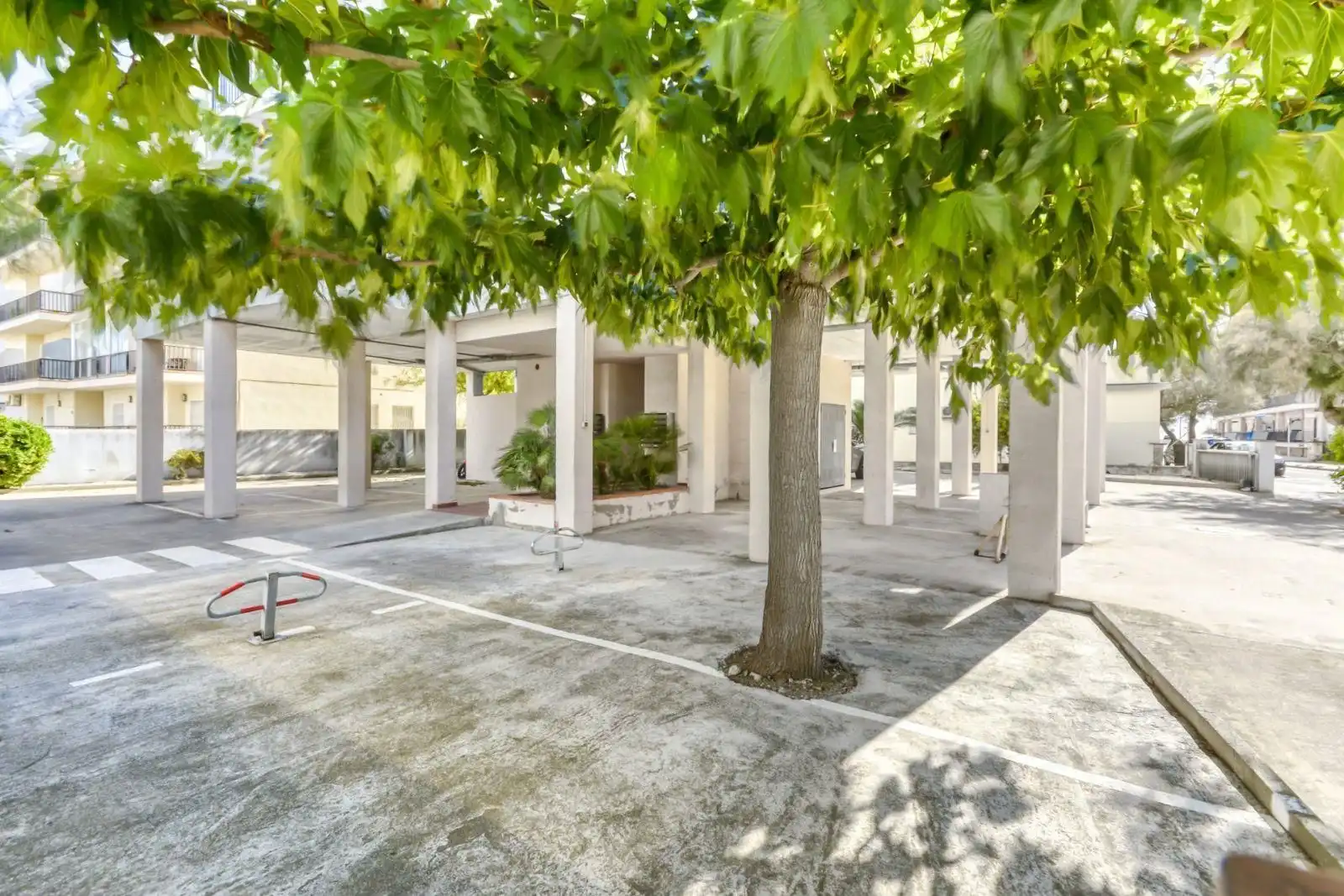 Exterior view of Apartments for sale in Roses  with Air Conditioner, Terrace and Furnished