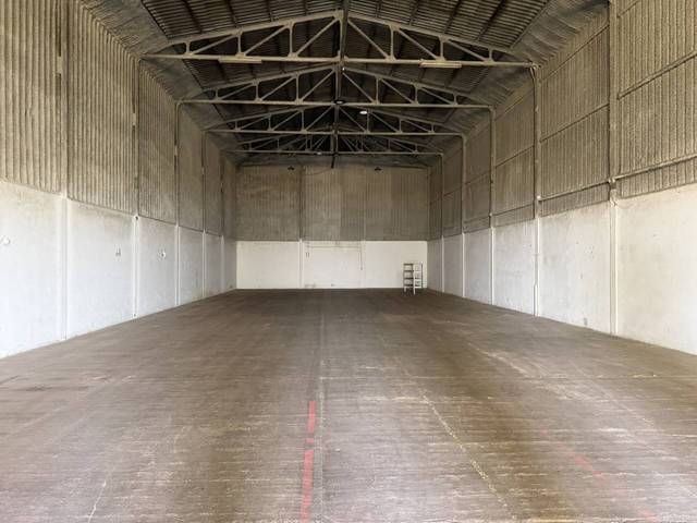 Nave industrial en Alquiler en Avenida Juan Ramón Jiménez en Quart de Poblet