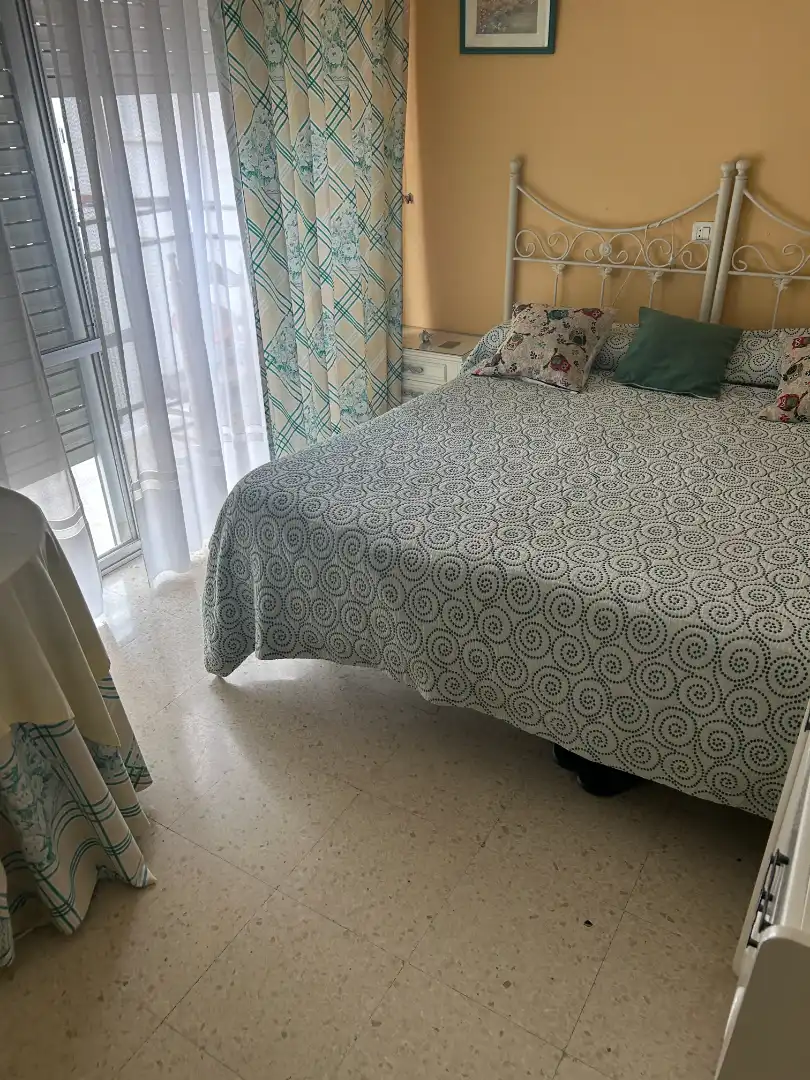 Bedroom of Flat for sale in Vélez-Málaga  with Air Conditioner, Terrace and Furnished