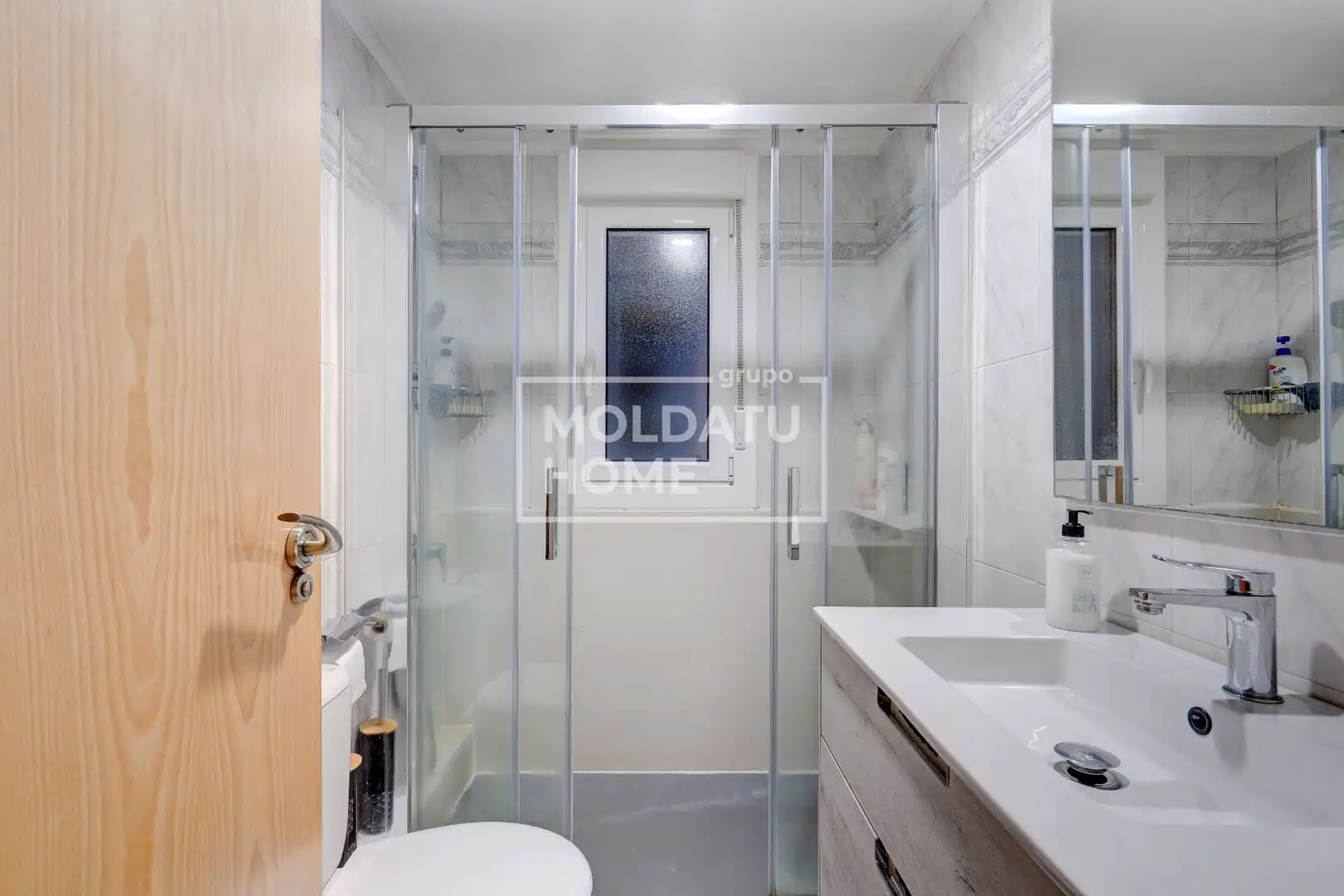 Baño de Piso en venta en Irun  con Calefacción