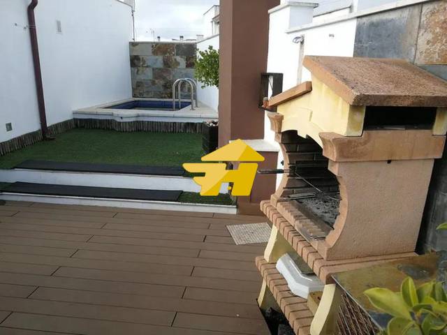 Casa adosada en Venta en Calle Poeta Cristobal Vega en Villafranca de Córdoba