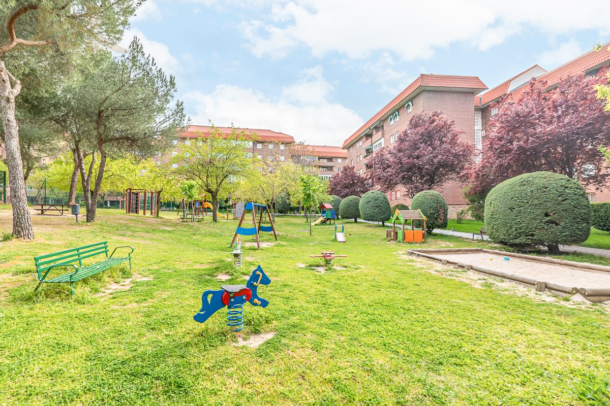 Jardí de Pis en venda en Colmenar Viejo amb Calefacció, Parquet i Terrassa