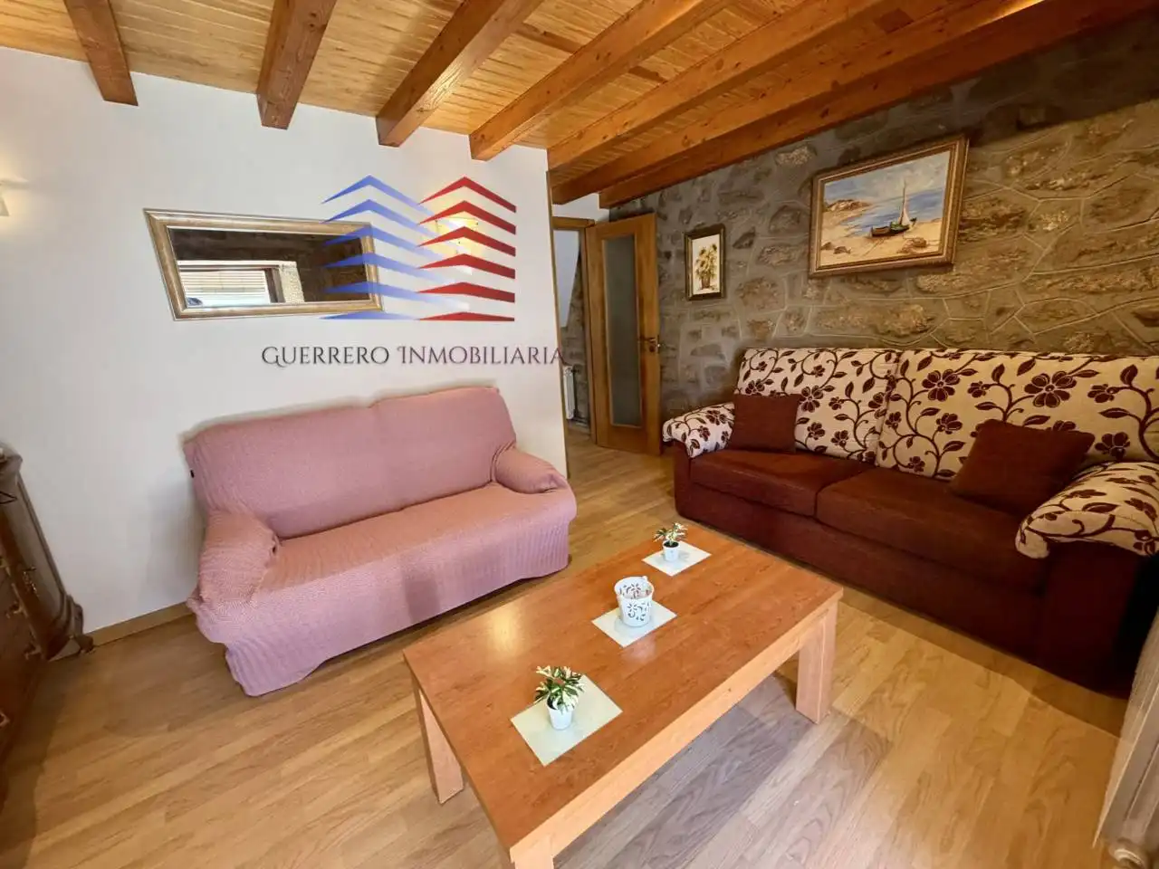 Sala d'estar de Casa o xalet de lloguer en Ourense Capital  amb Calefacció, Jardí privat i Terrassa