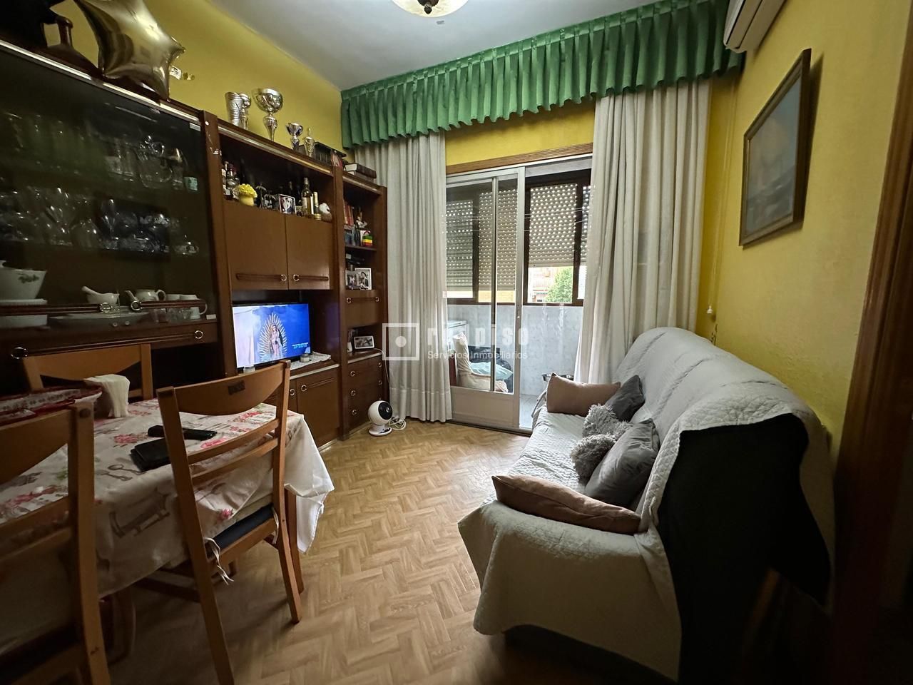 Living room of Flat for sale in  Madrid Capital  with Air Conditioner, Heating and Terrace