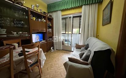 Living room of Flat for sale in  Madrid Capital  with Air Conditioner, Heating and Terrace
