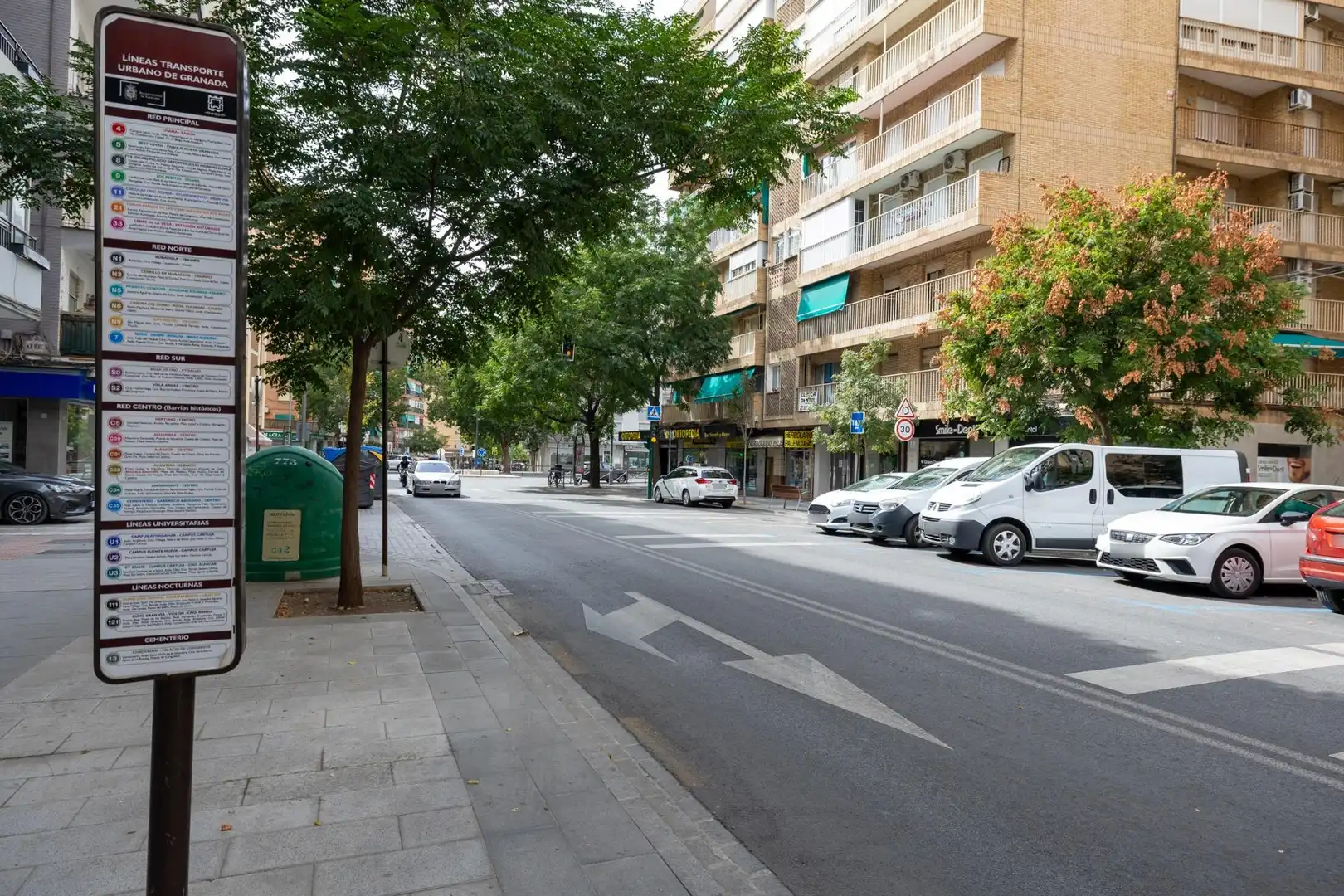 Vista exterior de Piso en venta en Granada con Aire acondicionado, Calefacción y Terraza