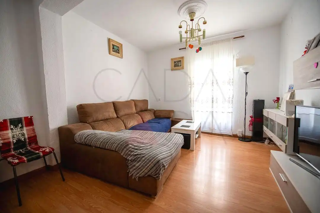 Wohnzimmer von Wohnung zum Verkauf in Santander mit Heizung und Balkon