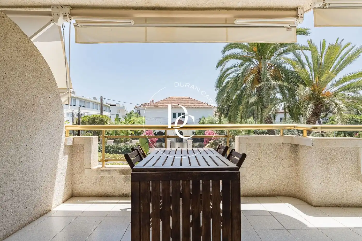 Terrassa de Dúplex en venda en Sitges amb Aire condicionat, Calefacció i Jardí privat