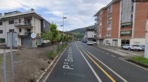 Foto 2 de Piso en venta en Barón Adzaneta, Ramales de la Victoria, Cantabria