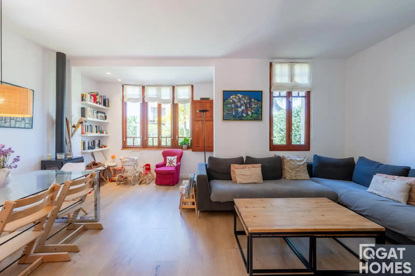 Living room of Detached homes for sale in Sant Cugat del Vallès  with Air Conditioner, Heating and Terrace