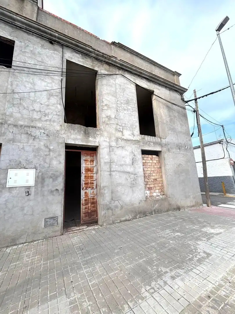 House for sale in Brenes, imagen 2