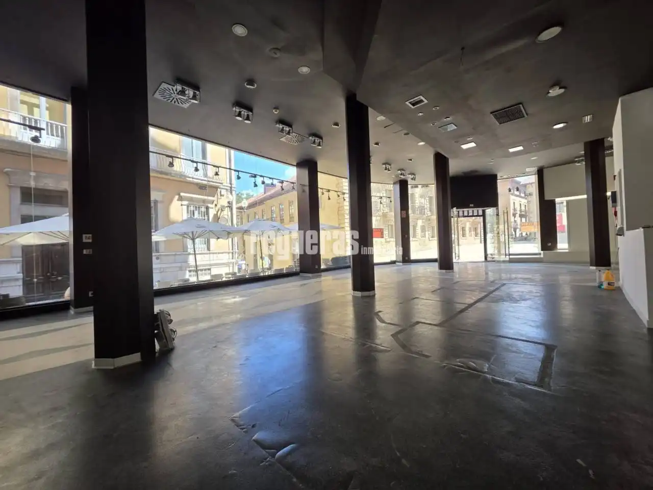 Geschaftsraum zur Miete in Avilés