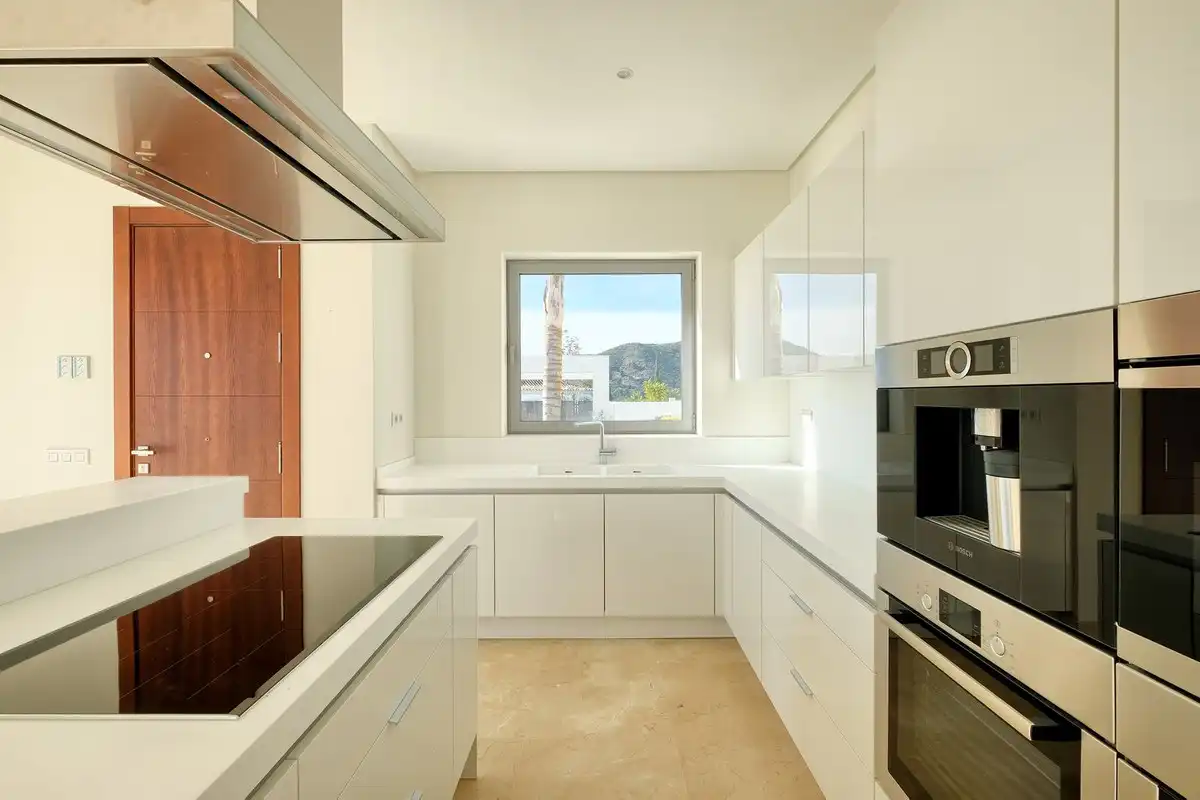 Cocina de Casa o chalet en venta en Benahavís con Jardín privado