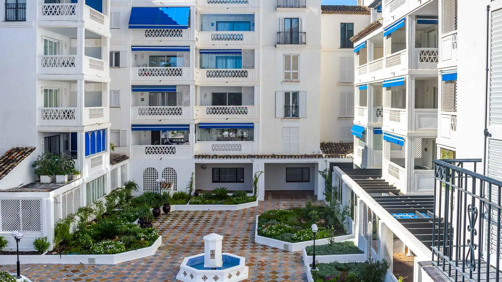 Apartament amb terrassa en venda a Nueva Andalucía, imagen 32