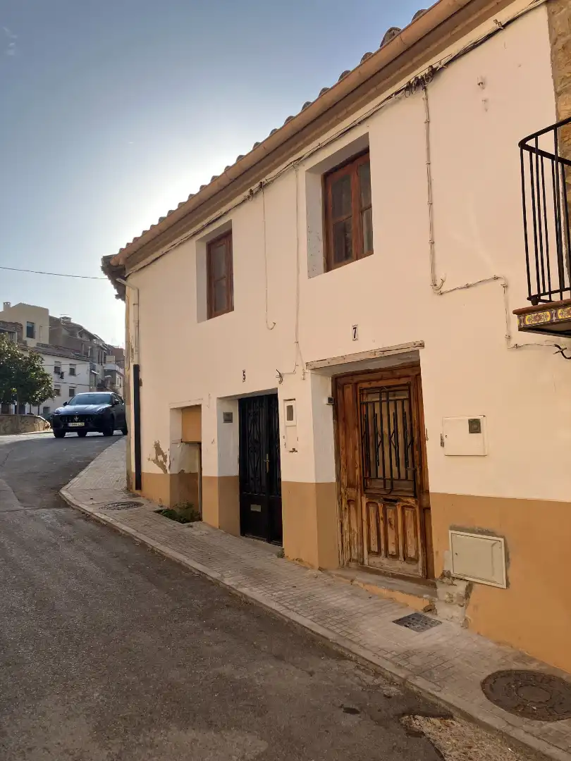 Vista exterior de Casa o chalet en venta en Benassal con Jardín privado, Terraza y Balcón
