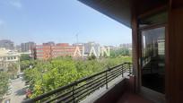 Exterior view of Flat for sale in  Valencia Capital  with Air Conditioner, Heating and Terrace