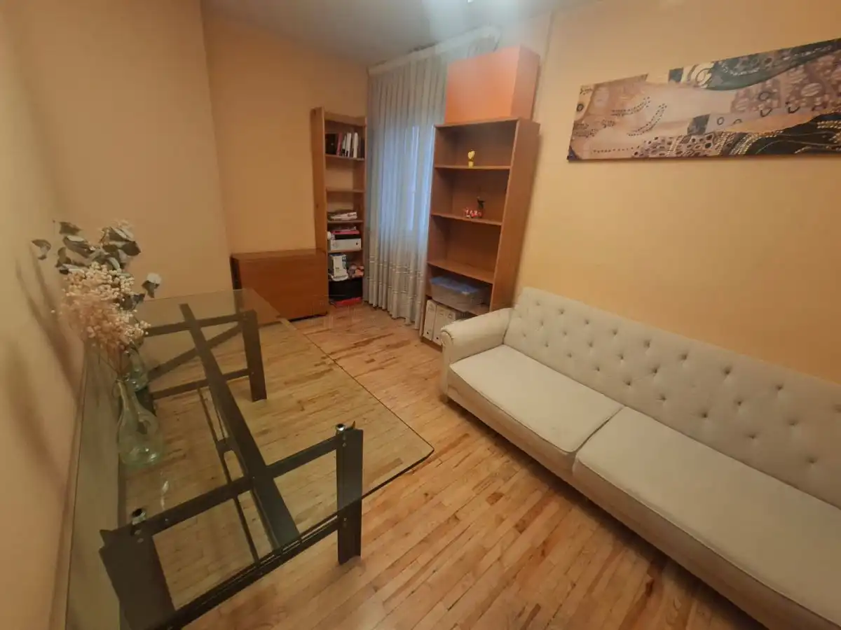 Sala de estar de Piso en venta en Vitoria - Gasteiz con Calefacción y Parquet