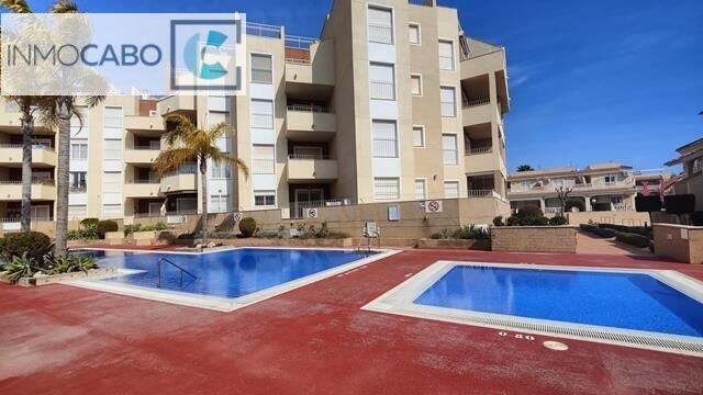 Piscina de Apartament en venda en Los Alcázares amb Aire condicionat, Calefacció i Terrassa